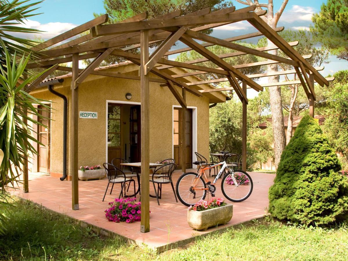 Residence Ristorante Il Paradiso Guardistallo Exterior photo