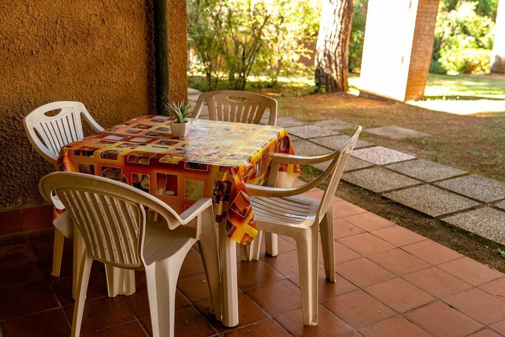 Residence Ristorante Il Paradiso Guardistallo Exterior photo