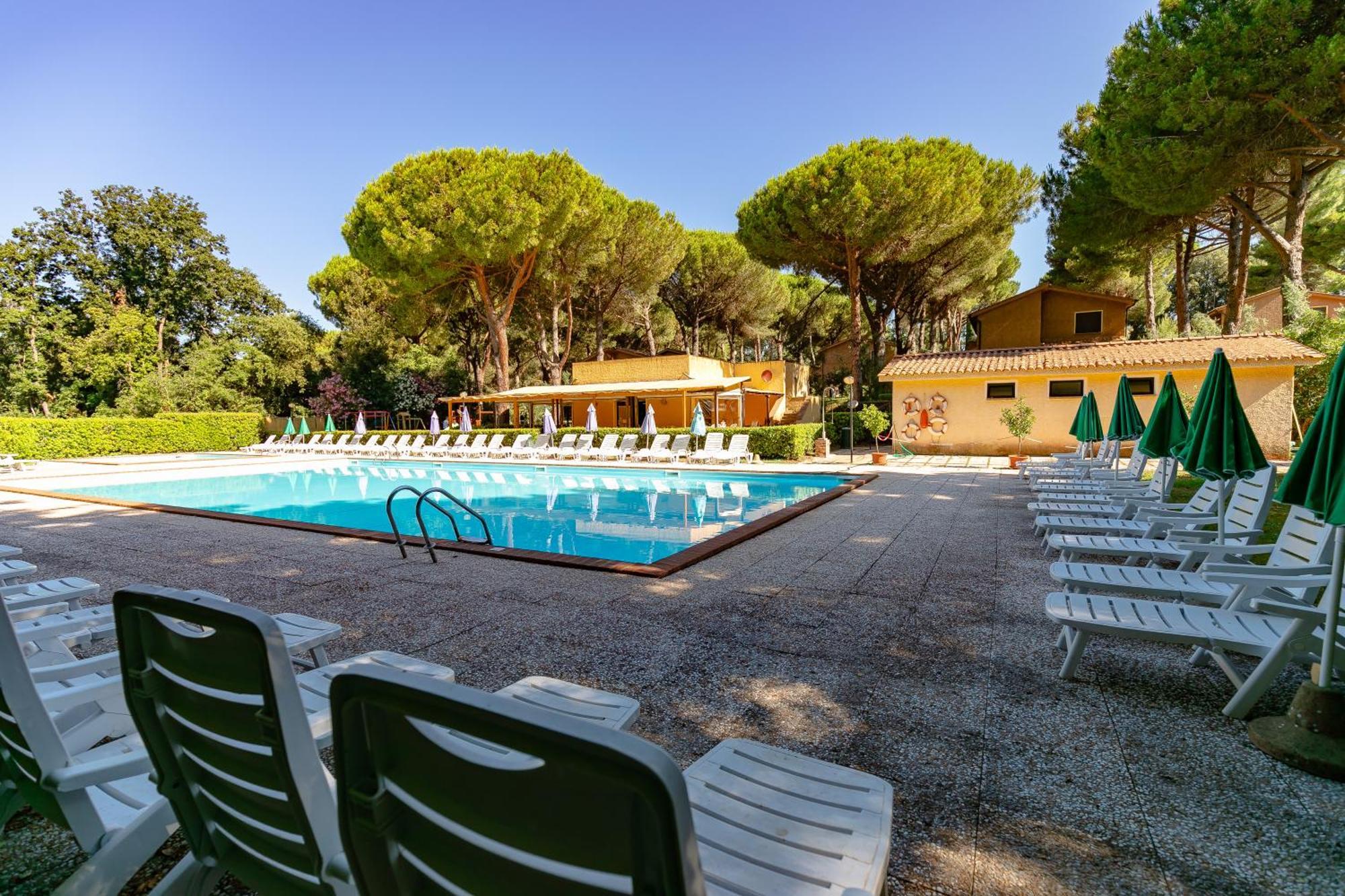Residence Ristorante Il Paradiso Guardistallo Exterior photo